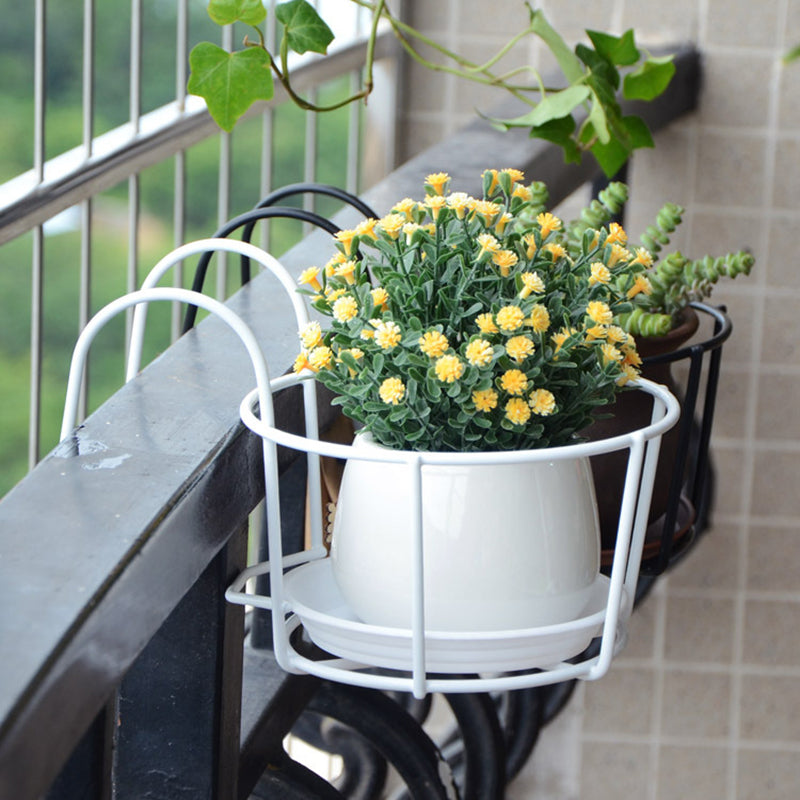 HomeCare™ Vahvalla kantavuudella  rautainen kukkaruukun pohja parvekkeelle ja puutarhaan